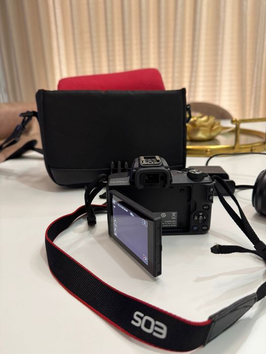 Canon EOS M50 Mark II em excelente estado