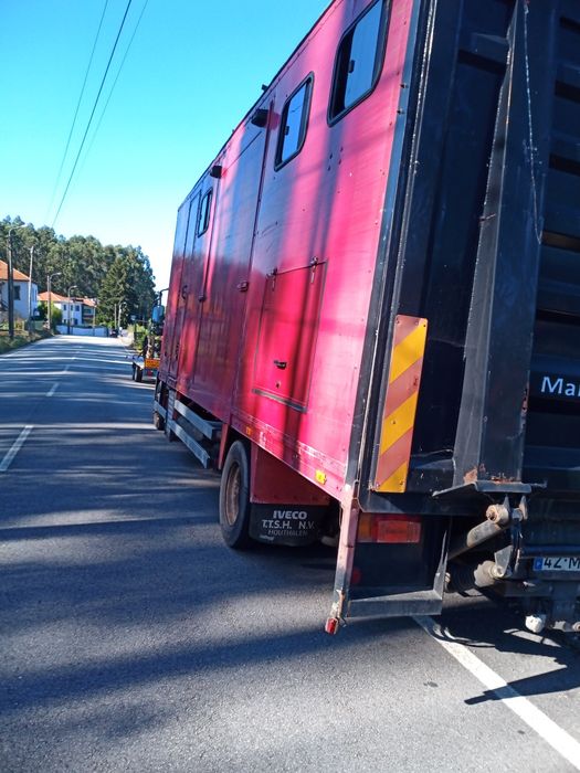 Venda de camiões Iveco e Renault