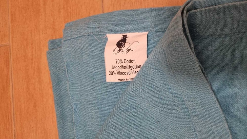 Manta decorativa azul