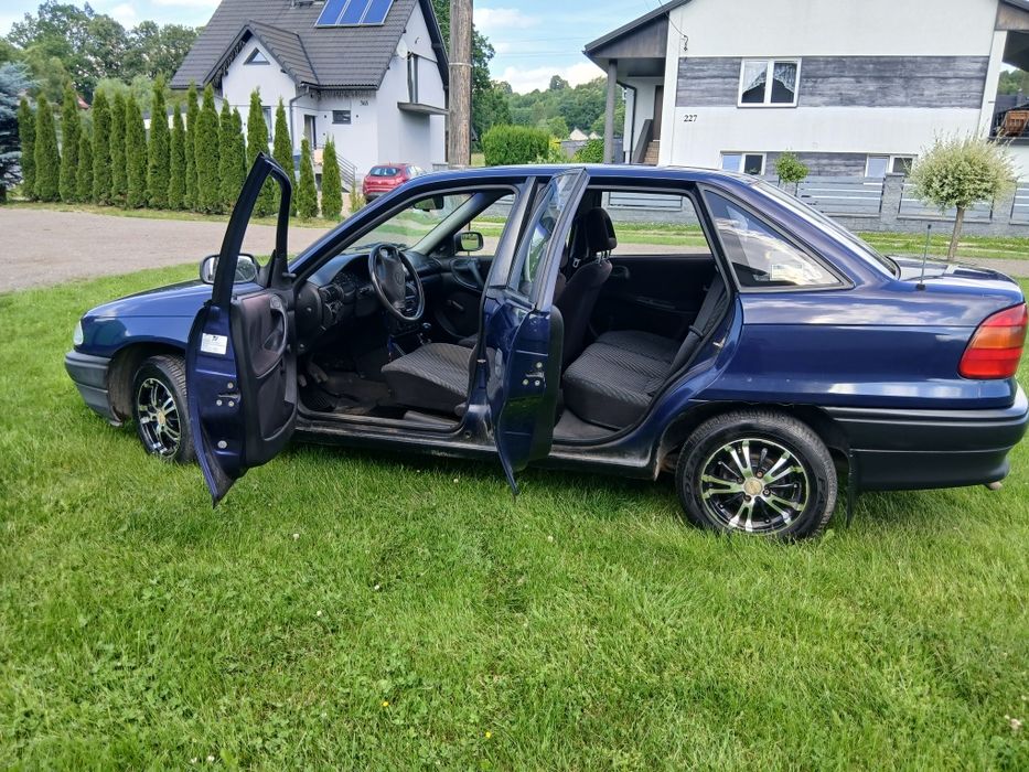 Sprzedam Opel Astra 1.4 benzyna