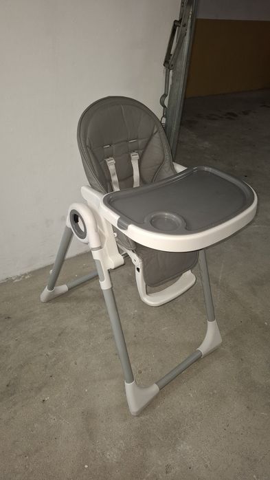 Cadeira de refeição