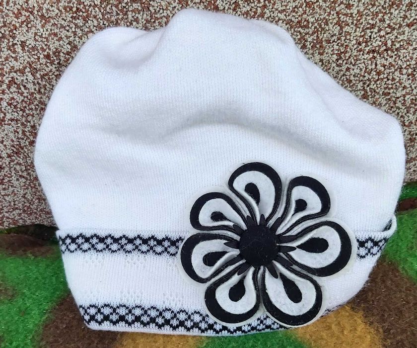 Шапочка для девочки
