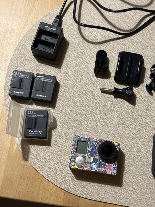 Zestaw GoPro HERO 3+ Black Edition | Pilot / 3 Baterie / Akcesoria