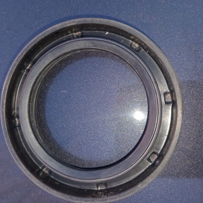 Сальник, манжета армированная