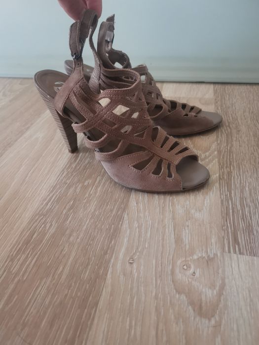 Buty na obsasie skóra r. 39
