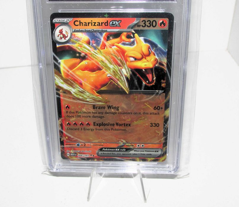 Charizard ex Holo - CGC 8 - Pokémon 2023