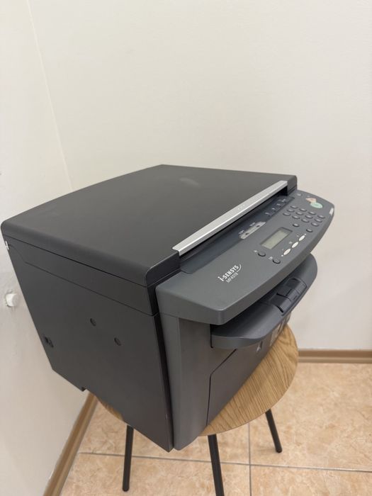 Canon i-SENSYS MF4018 + 2 картриджі