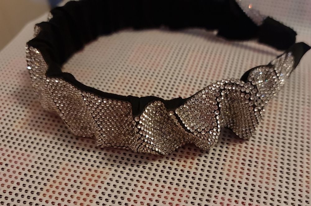 Обруч, ободок в стразах (сваровски) каміння