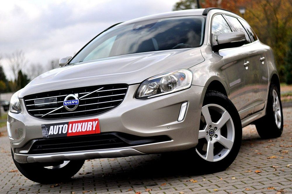 Volvo XC 60 LiFT 2,0 D4 Ledy Digital Navi Radar Blisy Skóra Grzana Full Opcja