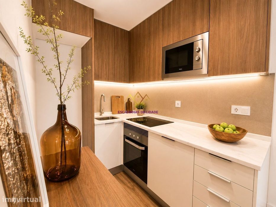 Brand-New T1+1 Fully Renovated with Architect-Designed Interiors | Cascais