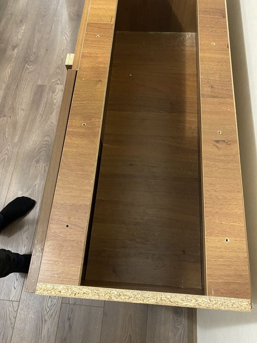 Тумбочка для речей