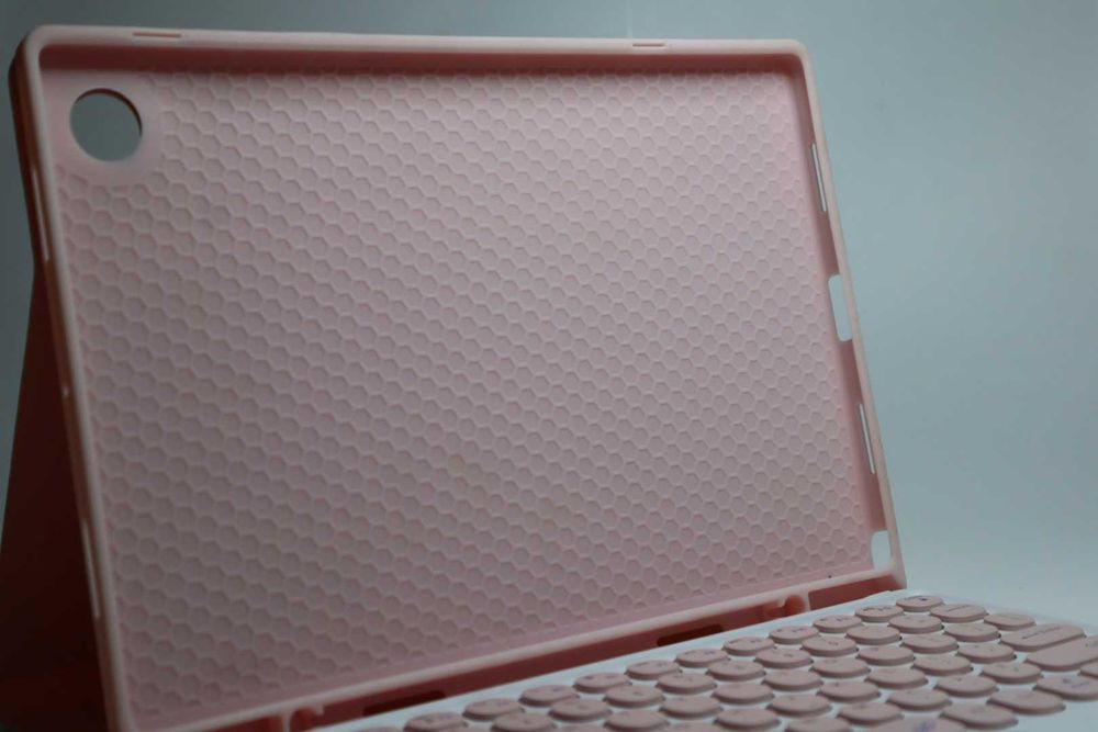 Capa de tablet com teclado