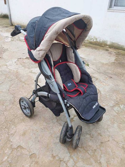 Carrinho de bebê chico + ovo