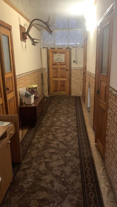 Продається будинок в смт. Вендичани