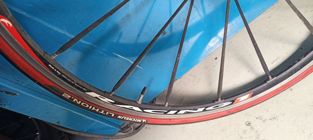 Roda frente Fulcrun Racing estrada