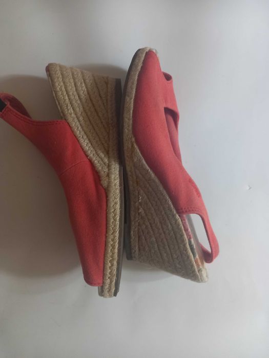 Espadryle, sandały na klinowym obcasie. Esprit R.37. Okazja