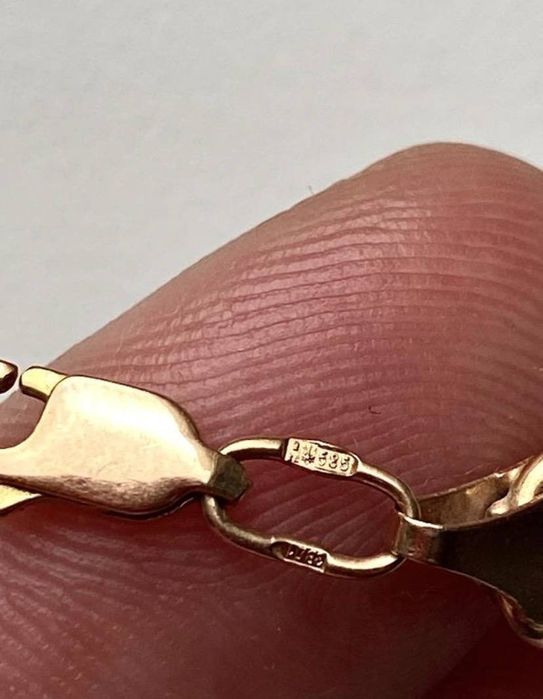 Продам золотой браслет