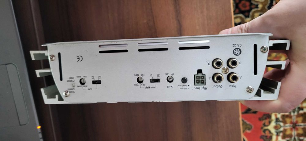 Двоканальний підсилювач звуку DLS CA22