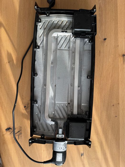 Grill elektryczny Russell Hobbs