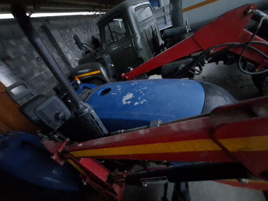 Продам тракторний колісний в доброму стані