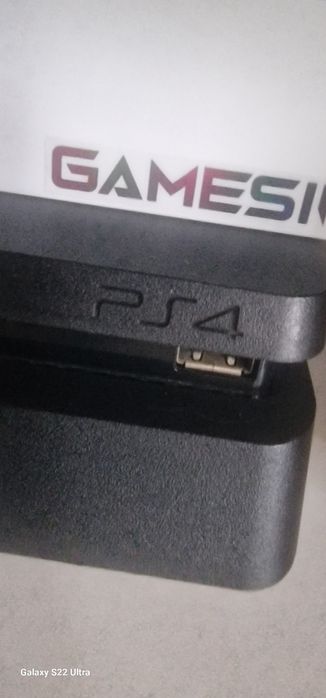 Ps4 com comandos como nova
