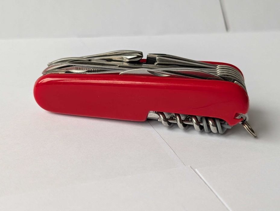 Gruby scyzoryk w bardzo dobrym stanie