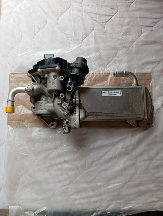 Клапан ЄГР/Теплообмінник vw Т5 2,0d