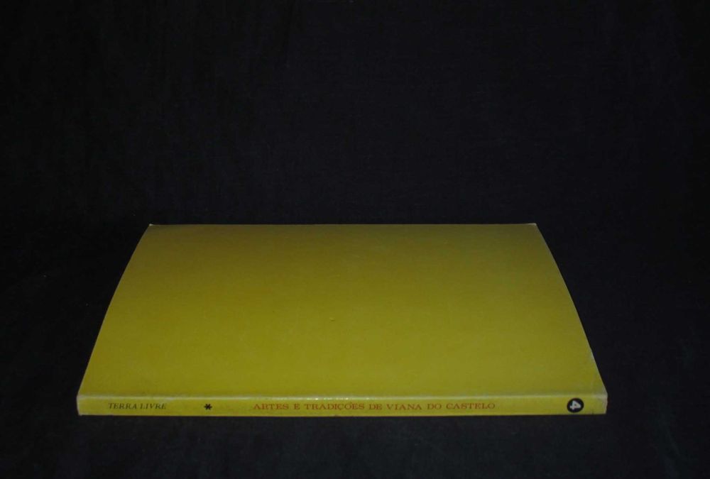 Livro Artes e Tradições de Viana do Castelo Terra Livre