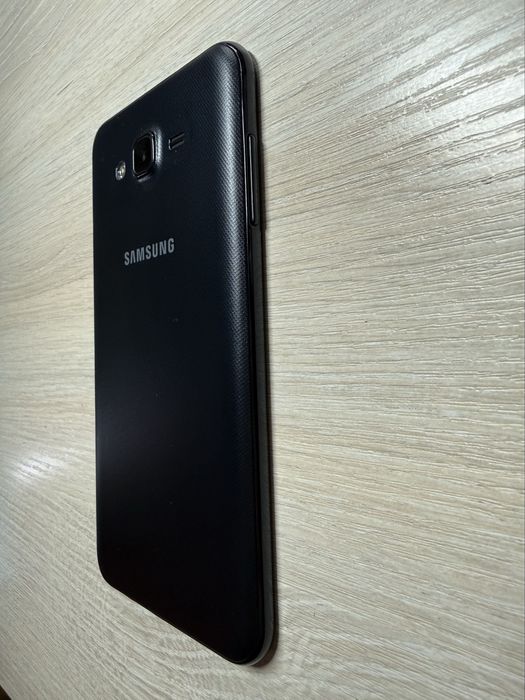 Samsung Galaxy J7 Neo