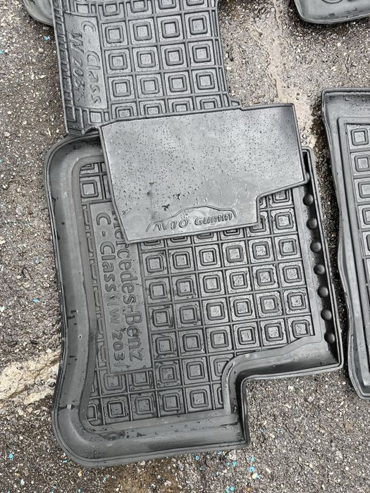 Автоковрики Mercedes-Benz C-Class w203