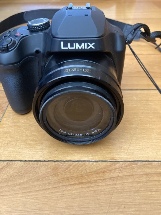 Panasonic Lumix DC-FZ82 18.1MP 60X