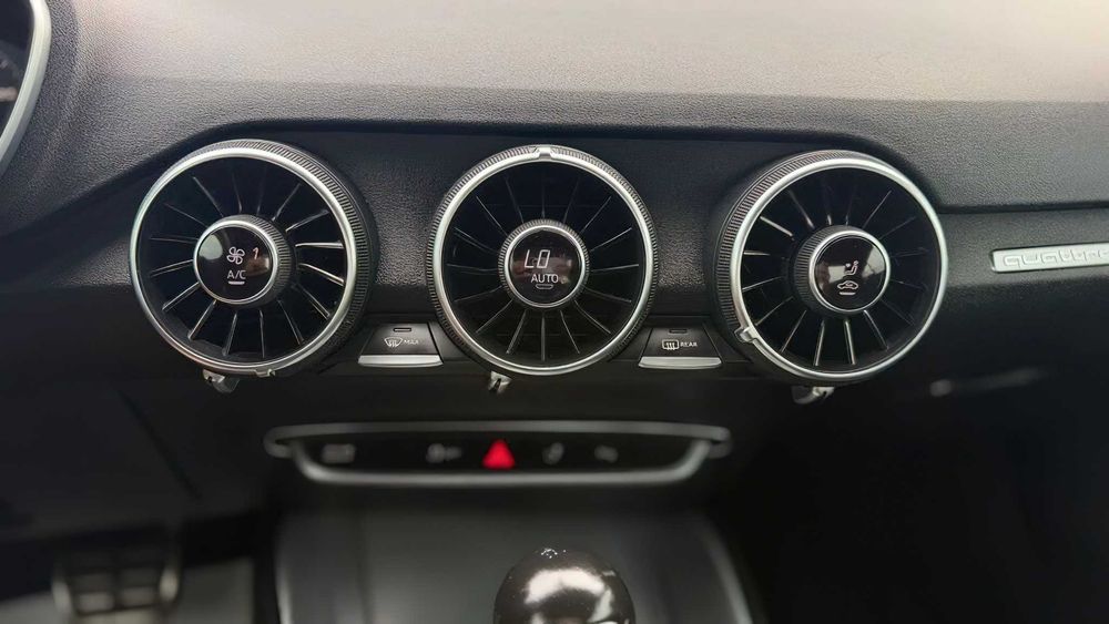 Audi TT quattro      2018