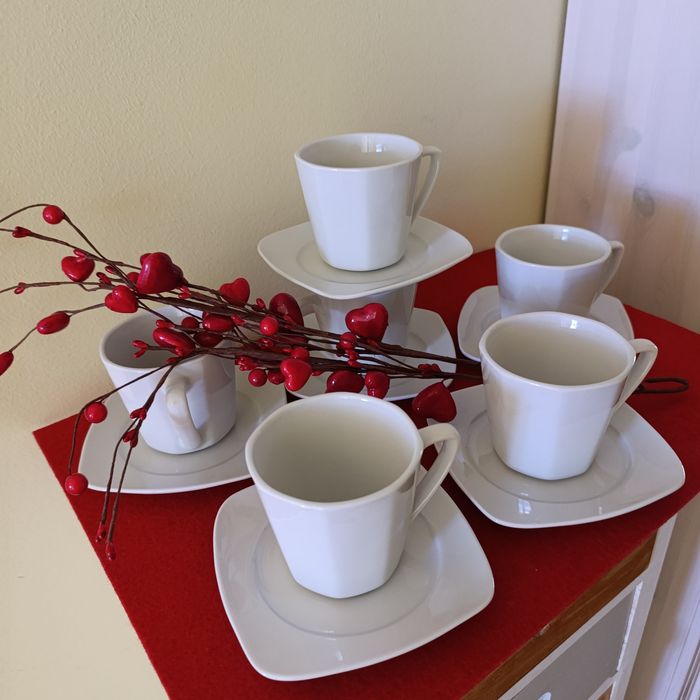 Vintage love,6 x filiżanka ośmiokątna ze spodeczkiem