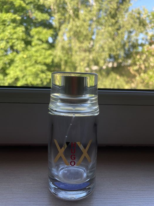 Puste opakowania po perfumach Hugo Boss, Elizabeth Arden, Benetton