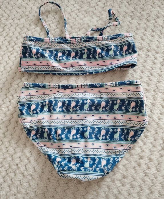 Dwuczęściowy kostium kąpielowy rozmiar 110/116