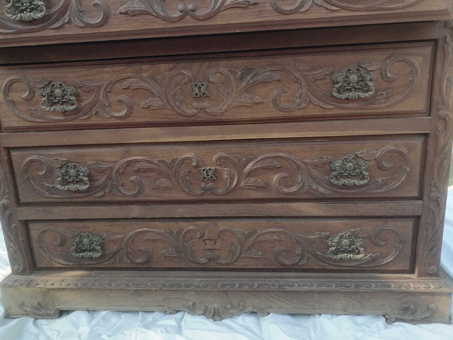 Móvel vintage castanho em madeira maciça como novo