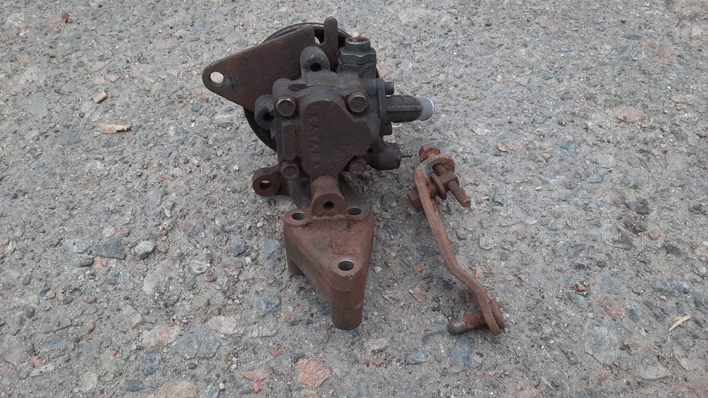 Гидроусилитель Mazda 323F '95