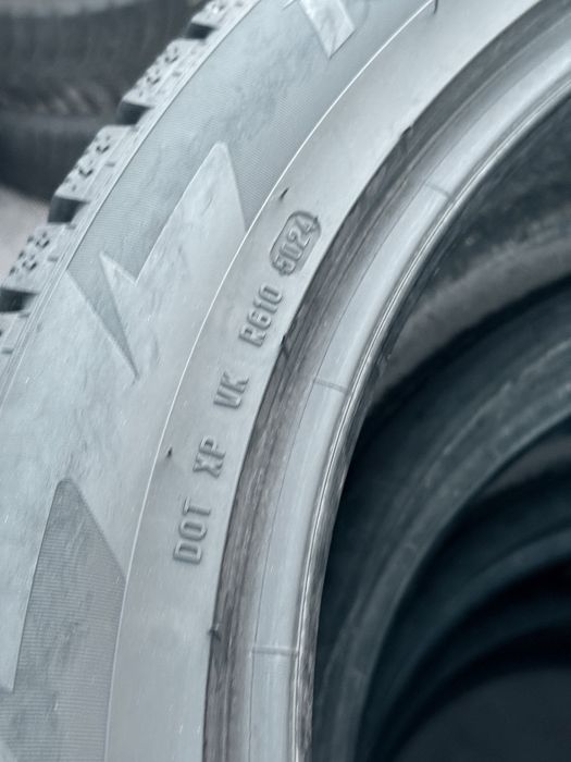 295 40 21 Pirelli Ice Zero 90% 2025 Шини Зима