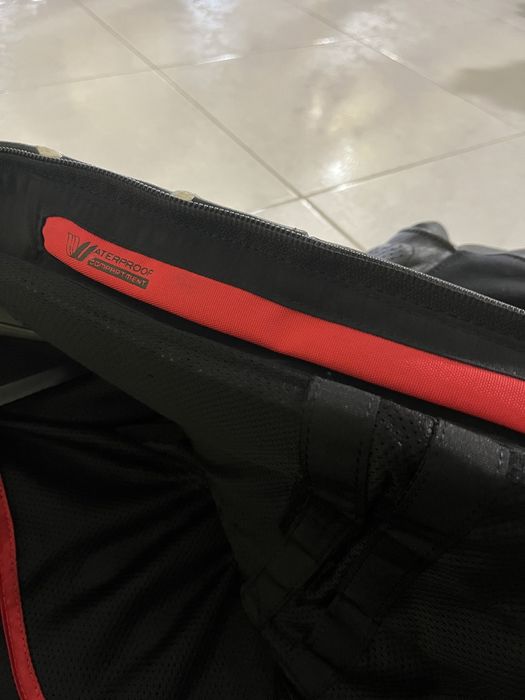 Casaco motard em pele Alpinestars