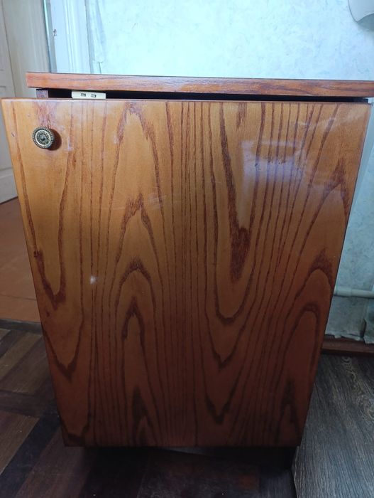Продам тумби радянських часів
