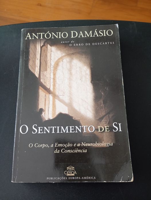 Livro " O sentimento de si"