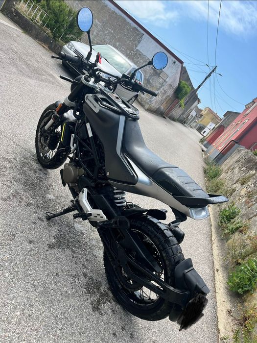 Husqvarna svartpilen 125 (11kw)