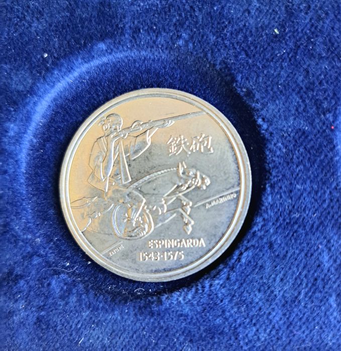 Moedas Comemorativas 200 $