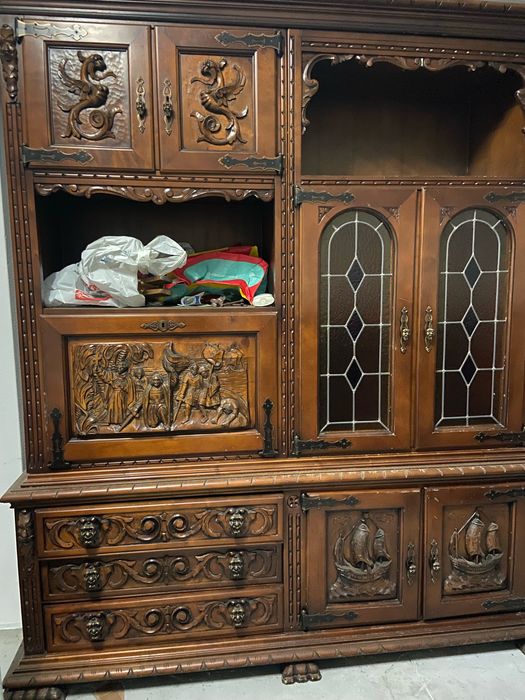 Móveis antigos muito bom estado