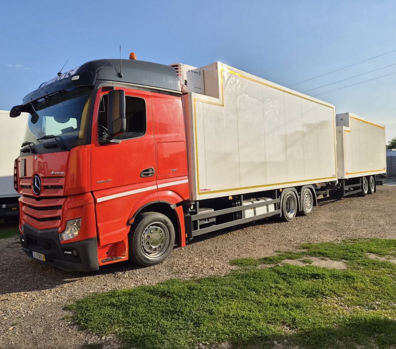 Mercedes Actros 2545 chłodnia Schmidt euro 6
