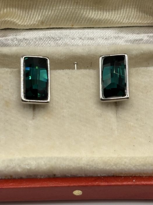 Kolczyki z zielonym kamieniem 1794