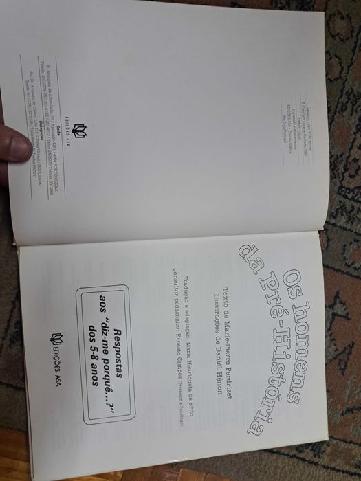 Livro infantil "os homens da pré-história "