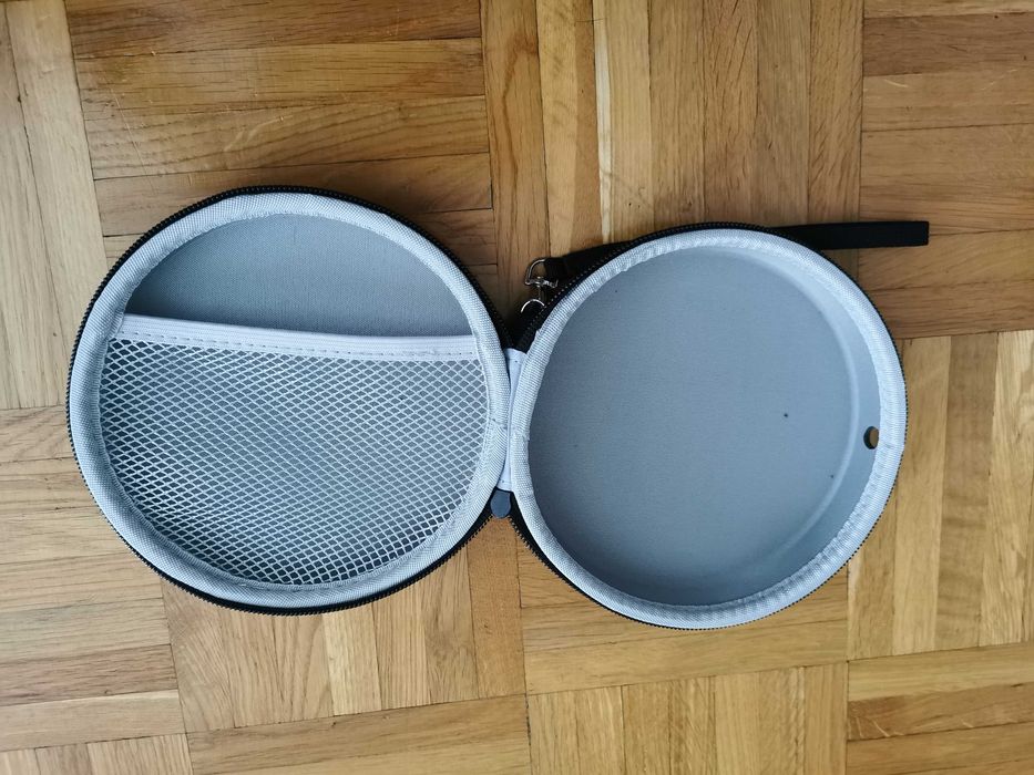 Discman CD-MP3 z funkcją podwójnych głośników i akcesoria