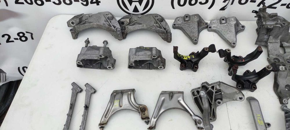 кронштейн коробки мотор 1k0199117 06K199207A 04L199207 04L903143B