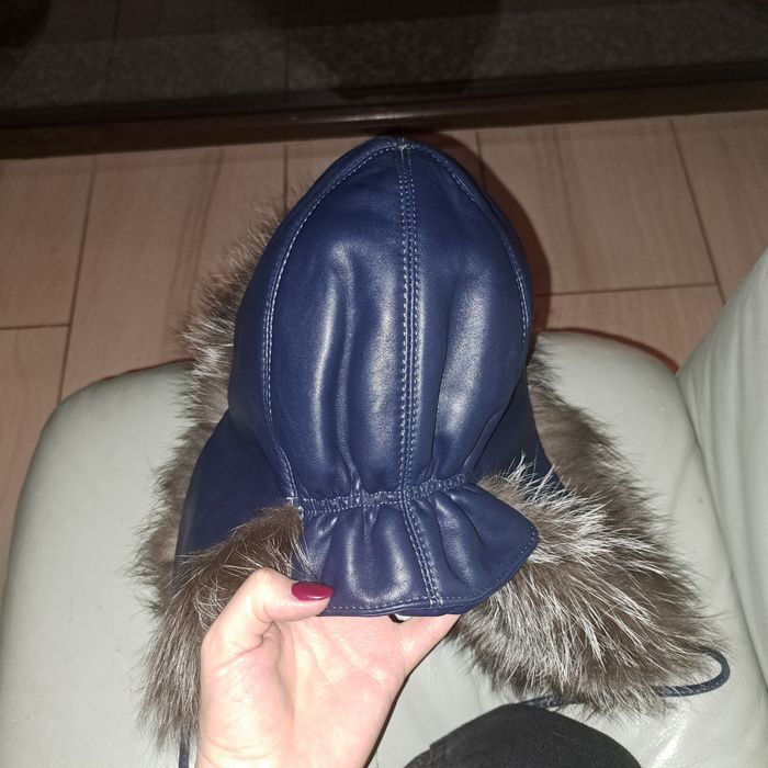 Czapka uszatka skóra naturalna